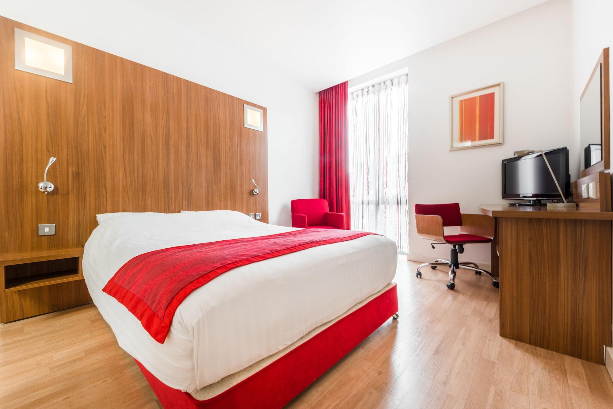 Ramada Encore Leicester City Centre Buitenkant foto
