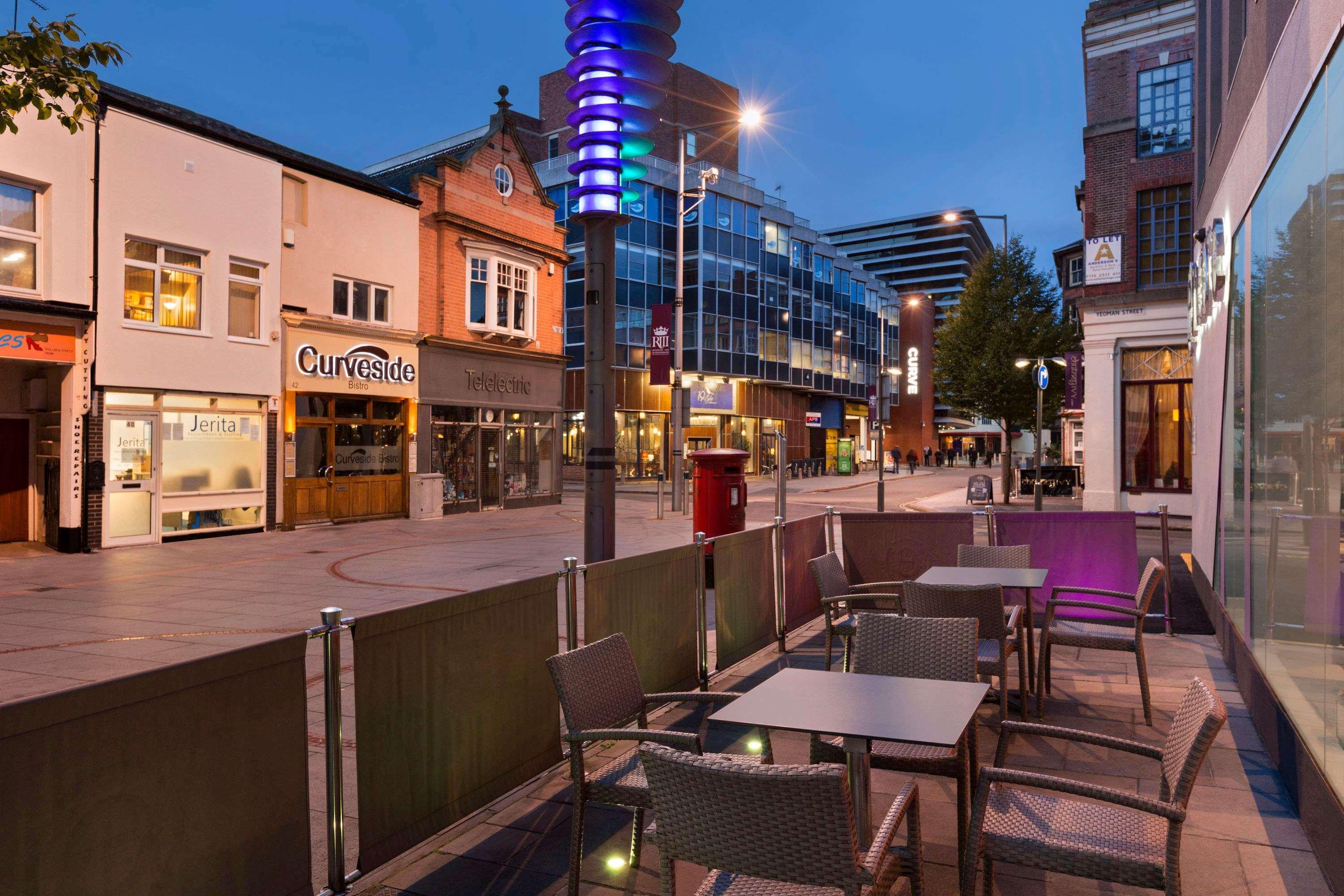 Ramada Encore Leicester City Centre Buitenkant foto
