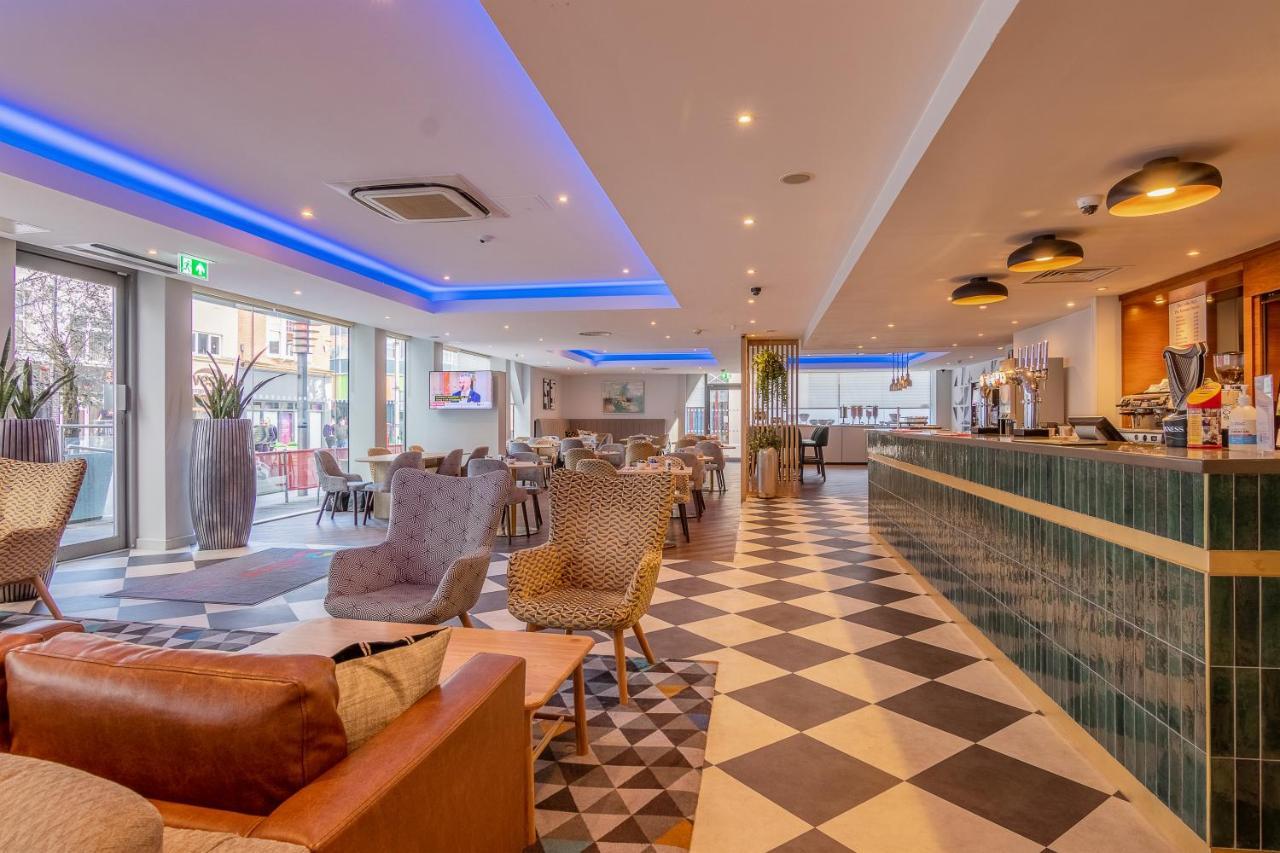 Ramada Encore Leicester City Centre Buitenkant foto