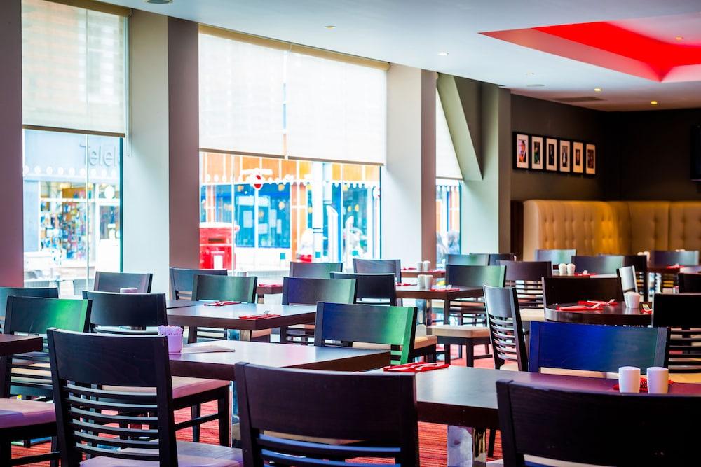 Ramada Encore Leicester City Centre Buitenkant foto