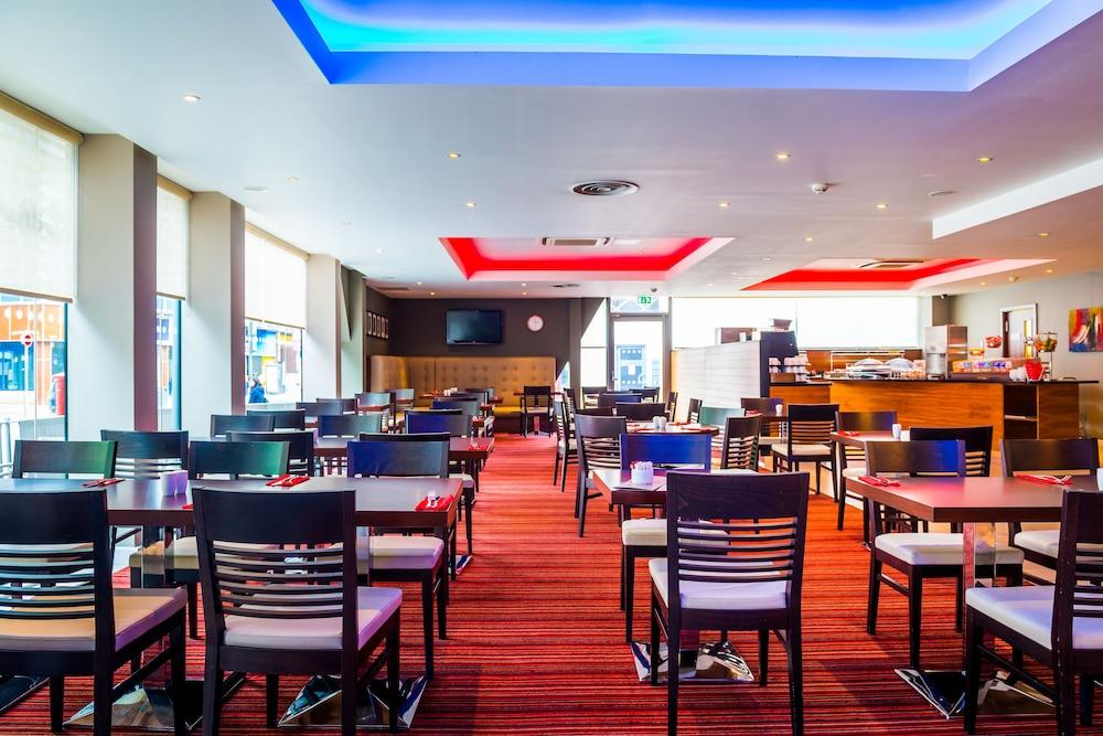 Ramada Encore Leicester City Centre Buitenkant foto